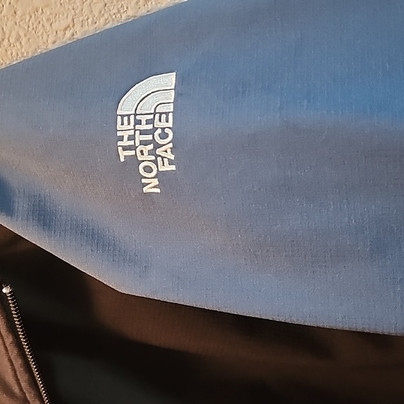 Womens Northface Jacket - Picture 3 of 6